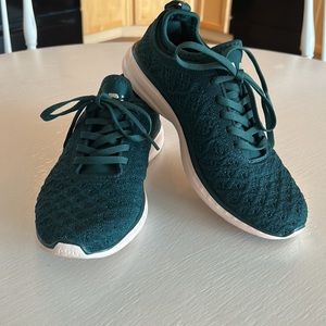 APL Sneakers, Dark Green, Size 7.5